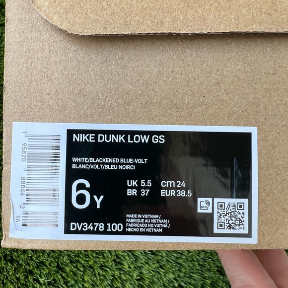 Nike Dunk Low GS '3D Swoosh Grey' Grade School Size 6.5Y/7.5W(DV3478-100) - Picture 4 of 8